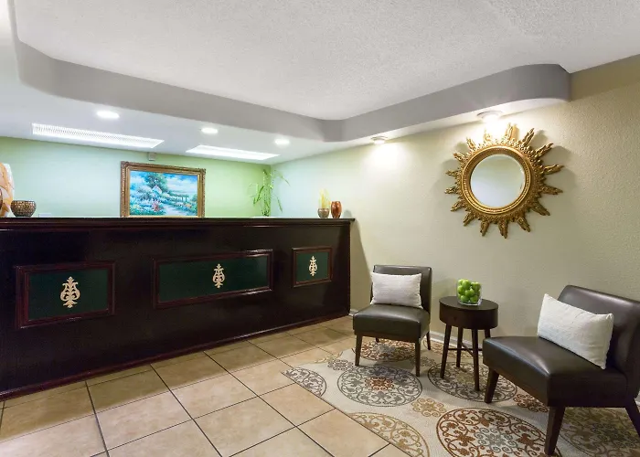 Howard Johnson By Wyndham Tallahassee