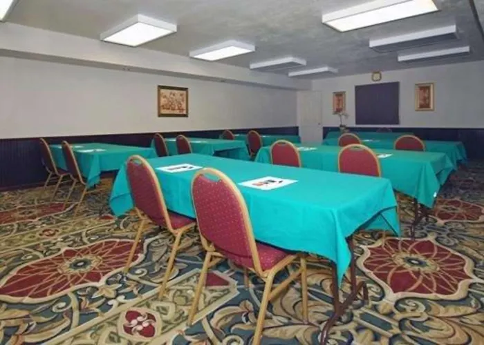 Motel: Suburban Studios Tallahassee Near University